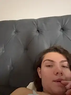 Snapshot of eva_y_marcelo chatting on April 2026 11:26:02 AM eva y marcelo online show from April 2026 11:26:02 AM