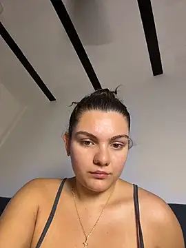 Snapshot of eva_y_marcelo chatting on May 2026 11:40:02 AM eva y marcelo online show from May 2026 11:40:02 AM