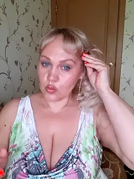 Snapshot of IsabellaBoni chatting on June 2026 07:10:01 AM IsabellaBoni online show from June 2026 07:10:01 AM