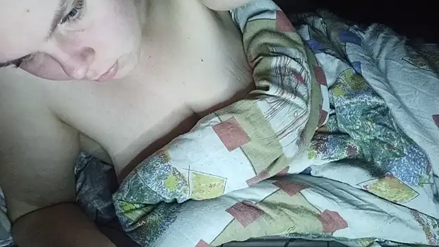 Snapshot of MarieFerguson chatting on December 2024 05:26:01 PM MarieFerguson online show from December 2024 05:26:01 PM