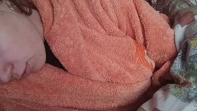 Snapshot of MarieFerguson chatting on December 2024 10:55:02 AM MarieFerguson online show from December 2024 10:55:02 AM