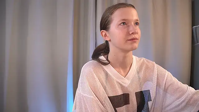 brendacom online show from February 2025 02:08:01 AM