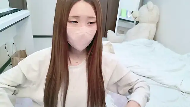 -SHINON- online show from February 2025 01:25:02 PM