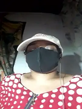 Snapshot of Tharukasenevirathne chatting on May 2026 04:04:01 PM Tharukasenevirathne online show from May 2026 04:04:01 PM