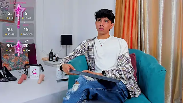 Santy carrington online show from January 2025 08:04:02 PM