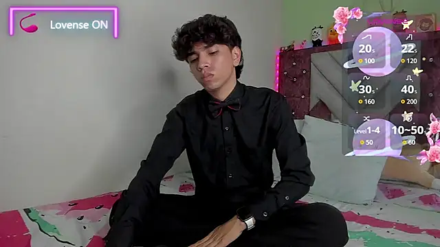 Snapshot of Santy_carrington chatting on December 2025 03:34:02 AM Santy carrington online show from December 2025 03:34:02 AM