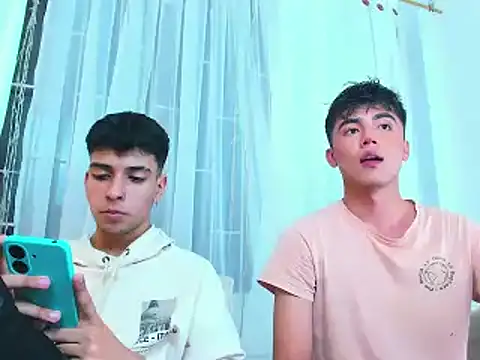 Snapshot of shawn__sanderson1 chatting on January 2025 06:35:02 PM shawn sanderson1 online show from January 2025 06:35:02 PM