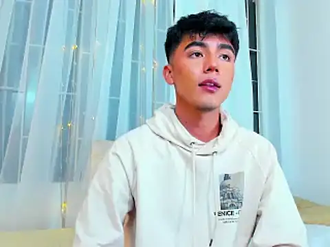 Snapshot of shawn__sanderson1 chatting on February 2025 06:39:01 PM shawn sanderson1 online show from February 2025 06:39:01 PM