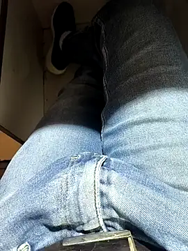 franko1987 online show from April 2026 03:54:02 AM