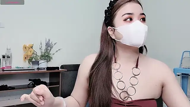 Snapshot of LyLy_Office chatting on February 2025 02:09:02 AM LyLy Office online show from February 2025 02:09:02 AM