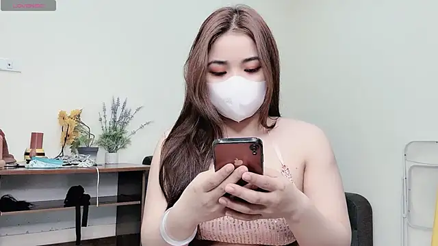 Snapshot of LyLy_Office chatting on February 2025 02:03:02 AM LyLy Office online show from February 2025 02:03:02 AM