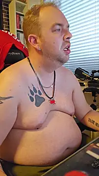 PupW0lfy online show from November 2025 10:25:02 AM