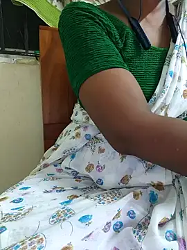 Snapshot of Tamil--Rani chatting on February 2025 07:54:02 PM Tamil--Rani online show from February 2025 07:54:02 PM