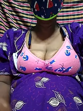 Snapshot of Tamil--Rani chatting on March 2025 08:14:02 PM Tamil--Rani online show from March 2025 08:14:02 PM