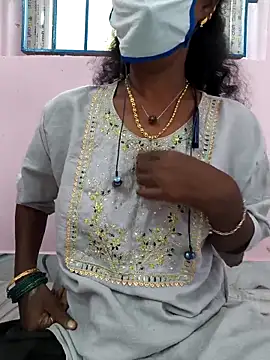 Snapshot of Tamil--Rani chatting on November 2025 11:02:02 AM Tamil--Rani online show from November 2025 11:02:02 AM