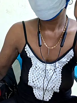 Snapshot of Tamil--Rani chatting on December 2025 02:24:01 PM Tamil--Rani online show from December 2025 02:24:01 PM