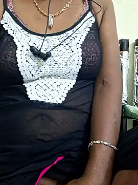 Snapshot of Tamil--Rani chatting on January 2026 03:06:02 PM Tamil--Rani online show from January 2026 03:06:02 PM