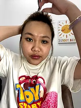 Odette68 online show from December 2025 05:46:01 AM