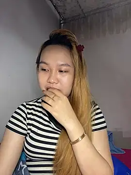 Snapshot of Odette68 chatting on June 2026 12:02:02 AM Odette68 online show from June 2026 12:02:02 AM