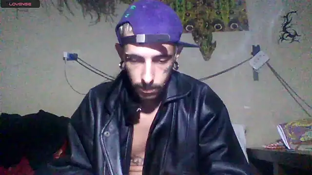 Snapshot of sellvageria chatting on July 2026 11:31:01 PM sellvageria online show from July 2026 11:31:01 PM