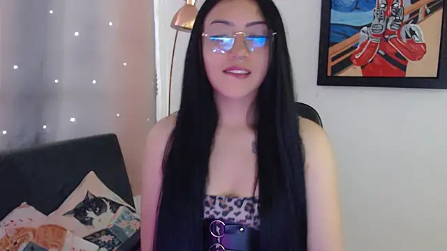 Snapshot of Suzanne_abbey chatting on May 2026 10:49:02 PM Suzanne abbey online show from May 2026 10:49:02 PM