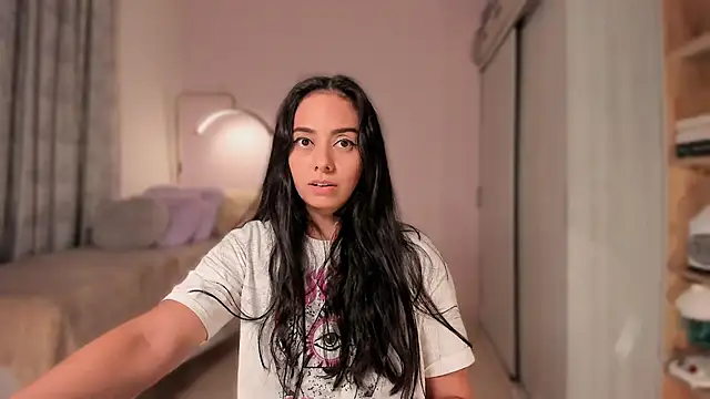 Aleja24Evans online show from March 2026 01:23:02 AM