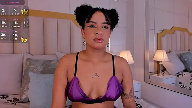 Snapshot of CamilaFoox1 chatting on February 2025 04:17:02 PM CamilaFoox1 online show from February 2025 04:17:02 PM