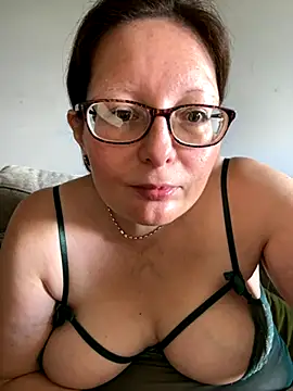 Snapshot of Ailsa_Bliss chatting on September 2025 01:11:02 PM Ailsa Bliss online show from September 2025 01:11:02 PM