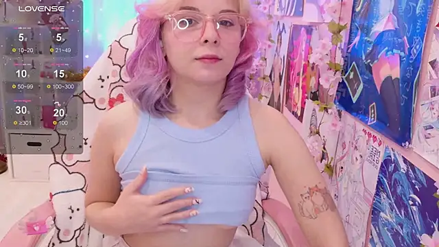 Coconut Mia online show from December 2025 03:43:01 PM