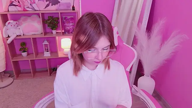 Snapshot of Coconut_Mia chatting on June 2026 04:46:01 PM Coconut Mia online show from June 2026 04:46:01 PM