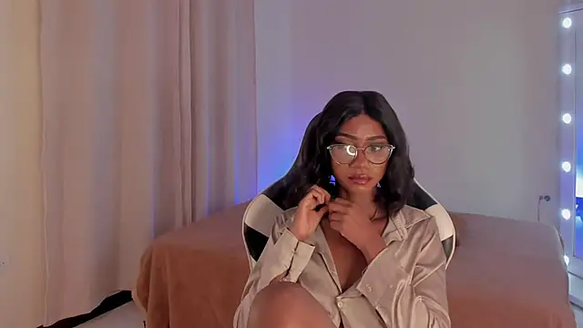 SavannahWildee online show from February 2025 07:19:02 PM