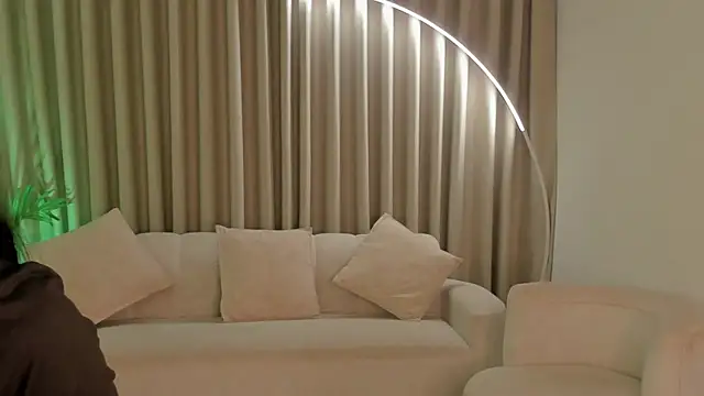 SavannahWildee online show from September 2025 11:44:01 AM