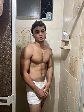 Snapshot of Mentriplex chatting on September 2025 12:32:02 AM Mentriplex online show from September 2025 12:32:02 AM