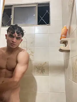 Snapshot of Mentriplex chatting on November 2025 04:11:02 AM Mentriplex online show from November 2025 04:11:02 AM