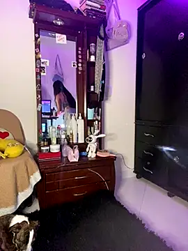 iam valery online show from September 2025 07:03:02 PM