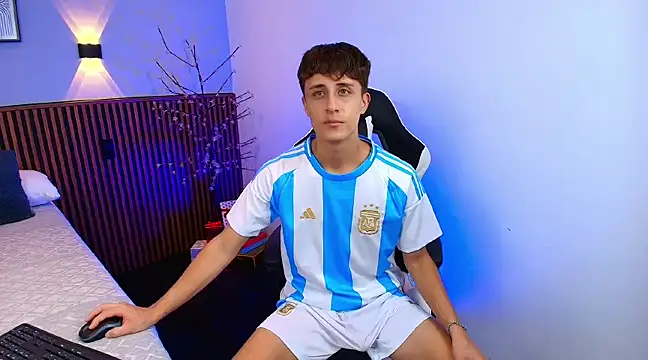 JoseloEvans online show from January 2025 11:18:01 PM