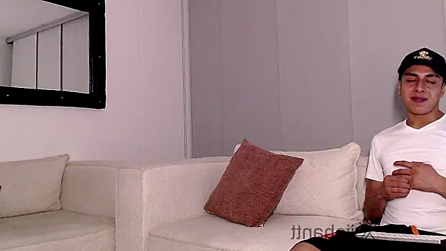 pipeynick online show from February 2026 01:10:02 AM