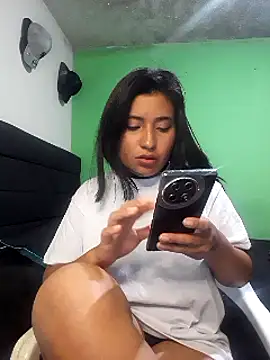 yuliparis online show from January 2025 03:09:01 AM