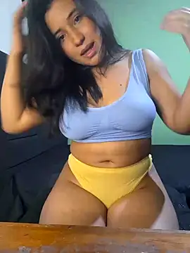 yuliparis online show from February 2025 01:12:02 AM