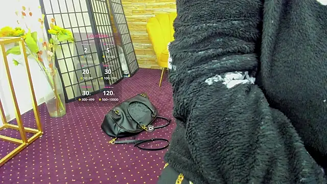 AishaRouhi online show from November 2025 05:09:01 AM