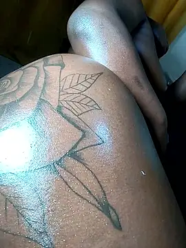 Hugemassivebootie online show from November 2025 08:47:02 AM