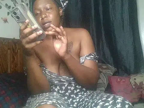 IAm Katie online show from November 2025 06:10:01 PM