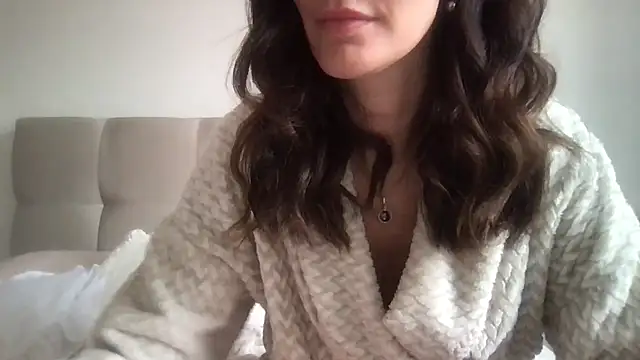 paolajonez online show from September 2025 05:16:01 PM