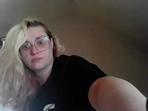 Lalalynn online show from May 2026 07:40:02 PM