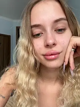 Snapshot of enjoy_my_beauty chatting on July 2026 06:17:01 AM enjoy my beauty online show from July 2026 06:17:01 AM