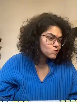 Curvydesifromgermany online show from January 2025 02:42:01 PM