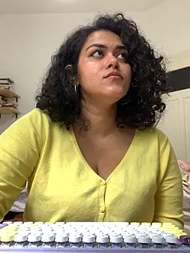 Curvydesifromgermany online show from September 2025 08:36:02 AM