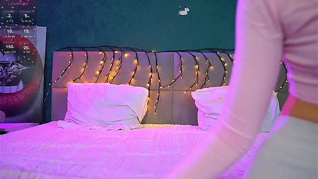 Selenatrend online show from March 2026 12:13:01 PM