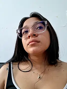 -VICKKY online show from February 2026 07:31:01 PM