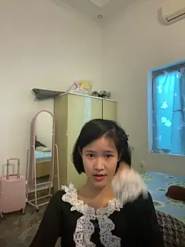 Snapshot of thithi8369 chatting on December 2024 04:22:02 AM thithi8369 online show from December 2024 04:22:02 AM